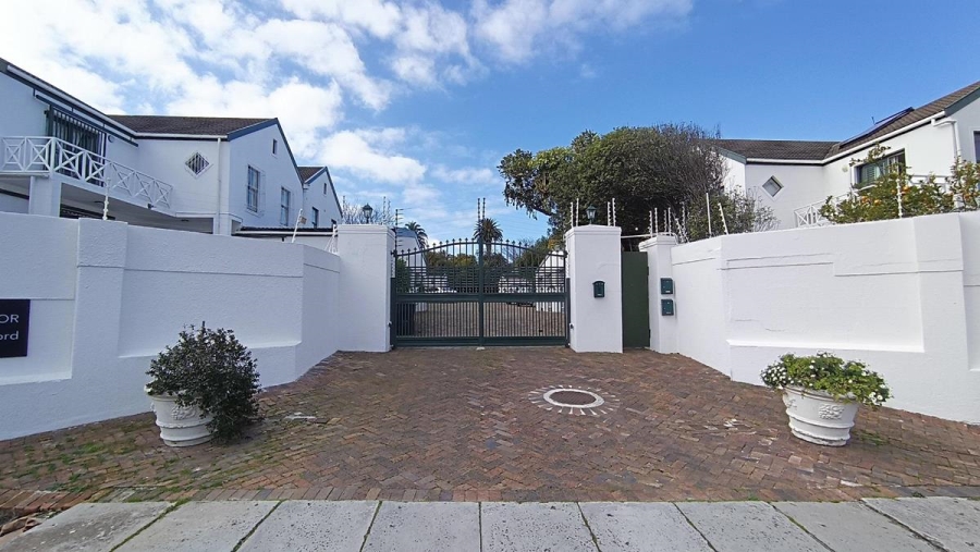  Bedroom Property for Sale in Wynberg Upper Western Cape